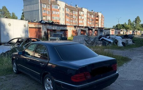 Mercedes-Benz E-Класс, 1995 год, 100 000 рублей, 2 фотография