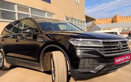 Volkswagen Touareg III, 2018 год, 3 550 000 рублей, 5 фотография