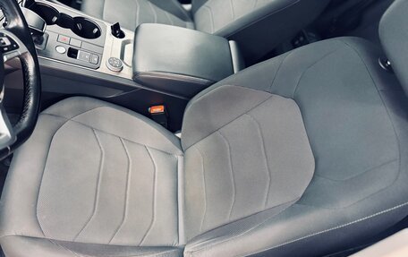 Volkswagen Touareg III, 2018 год, 3 550 000 рублей, 25 фотография
