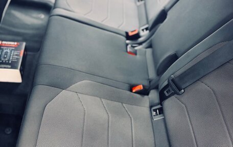 Volkswagen Touareg III, 2018 год, 3 550 000 рублей, 28 фотография
