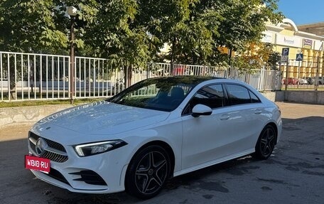 Mercedes-Benz A-Класс, 2022 год, 3 200 000 рублей, 1 фотография
