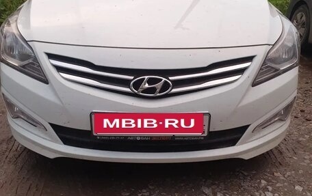 Hyundai Solaris II рестайлинг, 2015 год, 1 050 000 рублей, 5 фотография