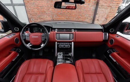 Land Rover Range Rover IV рестайлинг, 2016 год, 5 500 000 рублей, 32 фотография