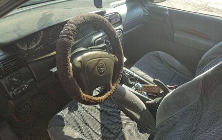 Opel Omega B, 1995 год, 120 000 рублей, 13 фотография