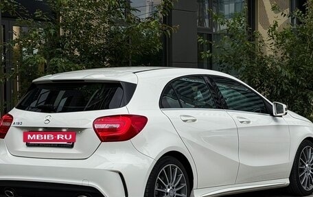 Mercedes-Benz A-Класс, 2015 год, 1 690 000 рублей, 5 фотография