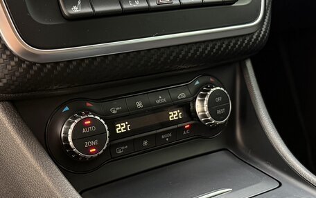 Mercedes-Benz A-Класс, 2015 год, 1 690 000 рублей, 31 фотография
