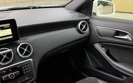 Mercedes-Benz A-Класс, 2015 год, 1 690 000 рублей, 38 фотография