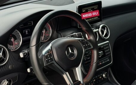 Mercedes-Benz A-Класс, 2015 год, 1 690 000 рублей, 25 фотография