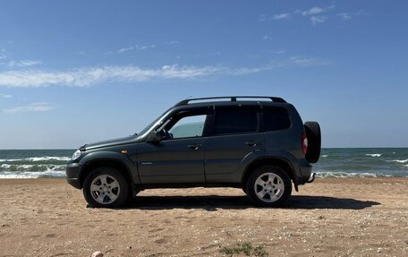 Chevrolet Niva I рестайлинг, 2010 год, 515 000 рублей, 10 фотография
