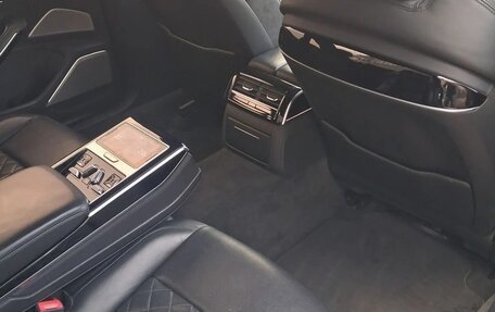 Audi A8, 2019 год, 4 000 000 рублей, 9 фотография