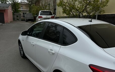 Opel Astra J, 2013 год, 750 000 рублей, 5 фотография