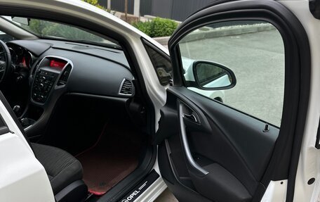 Opel Astra J, 2013 год, 750 000 рублей, 9 фотография