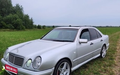 Mercedes-Benz E-Класс, 1996 год, 530 000 рублей, 1 фотография