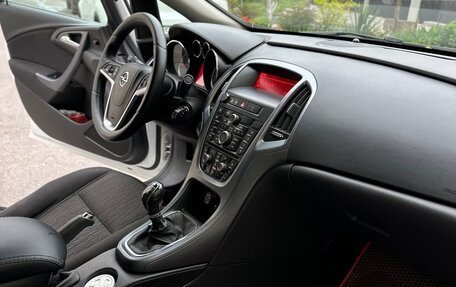Opel Astra J, 2013 год, 750 000 рублей, 20 фотография