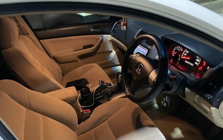Honda Accord VII рестайлинг, 2003 год, 700 000 рублей, 2 фотография