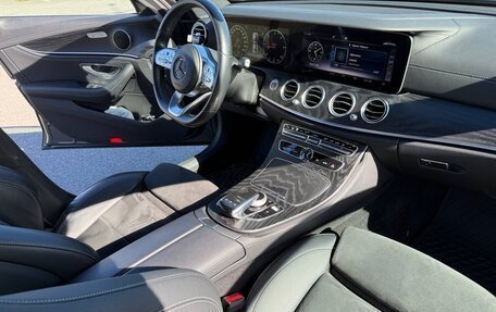 Mercedes-Benz E-Класс, 2019 год, 4 400 000 рублей, 18 фотография