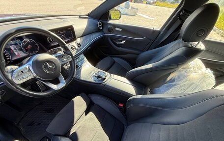 Mercedes-Benz E-Класс, 2019 год, 4 400 000 рублей, 19 фотография