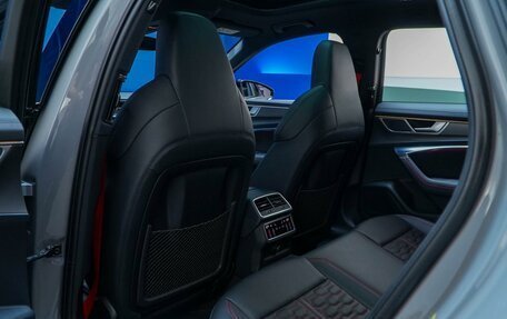 Audi RS 6, 2023 год, 14 345 055 рублей, 11 фотография