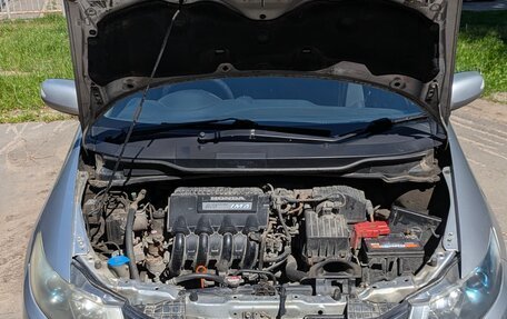 Honda Insight II рестайлинг, 2009 год, 650 000 рублей, 12 фотография