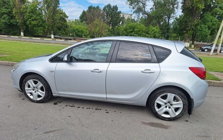 Opel Astra J, 2010 год, 450 000 рублей, 4 фотография