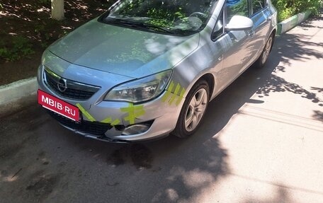 Opel Astra J, 2010 год, 450 000 рублей, 6 фотография