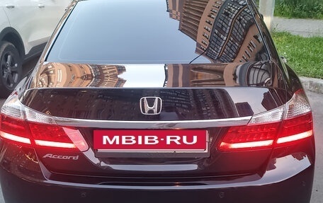 Honda Accord IX рестайлинг, 2013 год, 1 800 000 рублей, 2 фотография