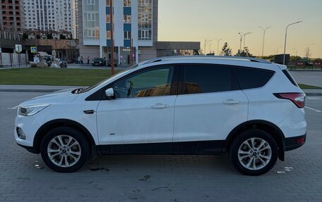 Ford Kuga III, 2017 год, 1 980 000 рублей, 2 фотография