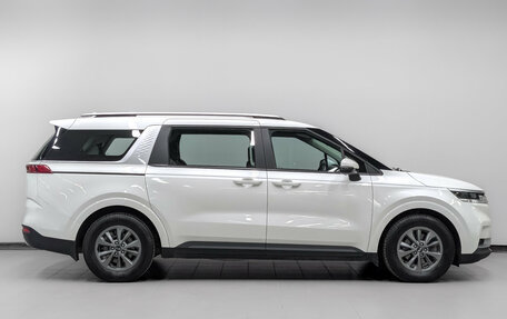 KIA Carnival, 2021 год, 3 700 000 рублей, 4 фотография
