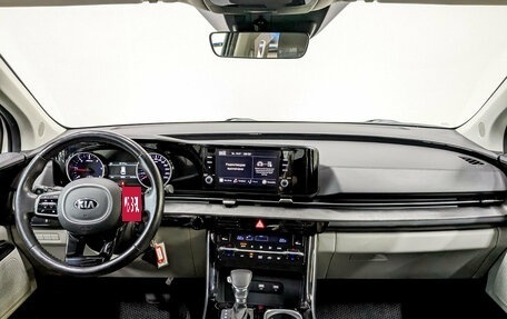 KIA Carnival, 2021 год, 3 700 000 рублей, 15 фотография
