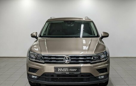 Volkswagen Tiguan II, 2019 год, 2 740 000 рублей, 2 фотография