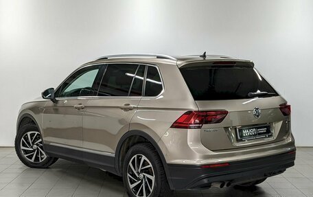 Volkswagen Tiguan II, 2019 год, 2 740 000 рублей, 7 фотография