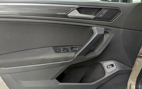 Volkswagen Tiguan II, 2019 год, 2 740 000 рублей, 11 фотография