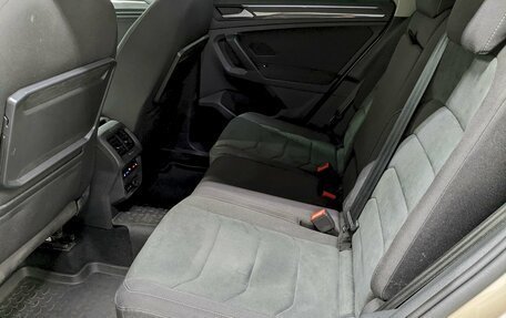 Volkswagen Tiguan II, 2019 год, 2 740 000 рублей, 16 фотография