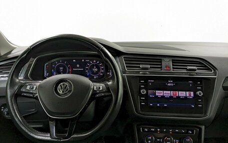 Volkswagen Tiguan II, 2019 год, 2 740 000 рублей, 22 фотография