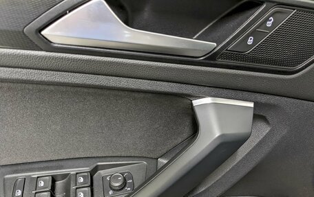 Volkswagen Tiguan II, 2019 год, 2 740 000 рублей, 12 фотография