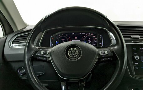 Volkswagen Tiguan II, 2019 год, 2 740 000 рублей, 25 фотография