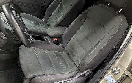 Volkswagen Tiguan II, 2019 год, 2 740 000 рублей, 14 фотография