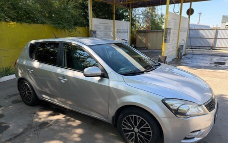 KIA cee'd I рестайлинг, 2010 год, 760 000 рублей, 2 фотография