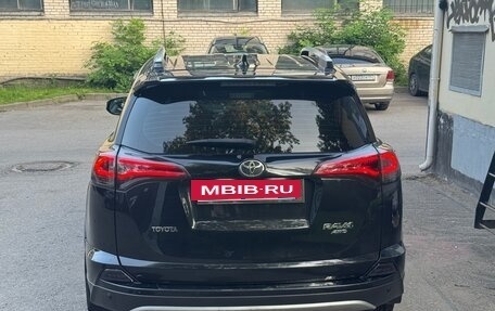 Toyota RAV4, 2015 год, 2 050 000 рублей, 4 фотография