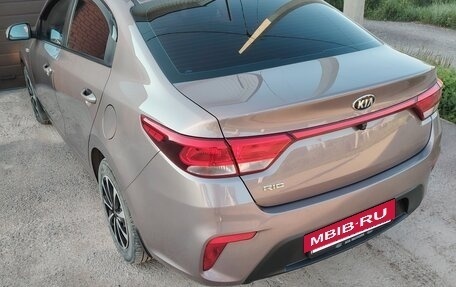KIA Rio IV, 2018 год, 1 250 000 рублей, 3 фотография