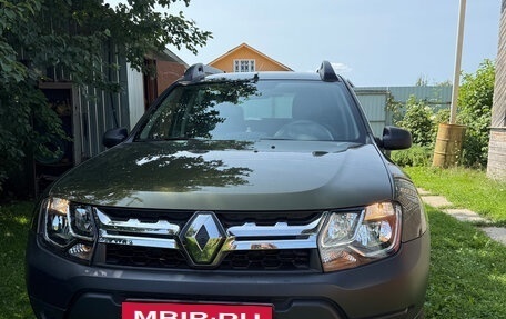 Renault Duster I рестайлинг, 2017 год, 1 550 000 рублей, 2 фотография