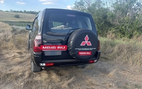 Mitsubishi Montero III, 2000 год, 1 300 000 рублей, 2 фотография