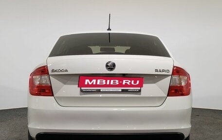 Skoda Rapid I, 2015 год, 990 000 рублей, 6 фотография