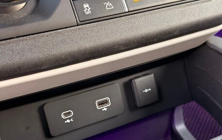Land Rover Defender II, 2021 год, 3 990 000 рублей, 22 фотография