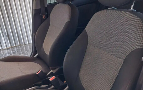Hyundai Solaris II рестайлинг, 2013 год, 555 000 рублей, 8 фотография
