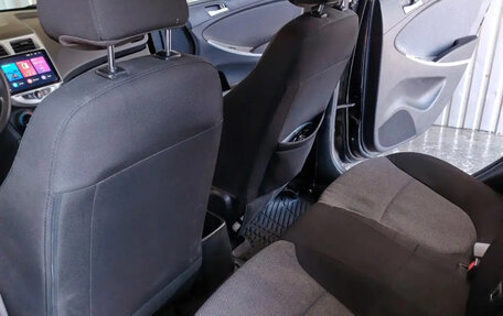 Hyundai Solaris II рестайлинг, 2013 год, 555 000 рублей, 11 фотография