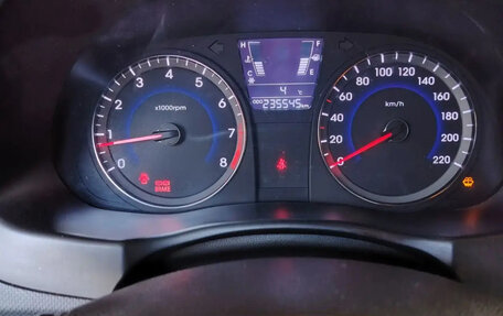Hyundai Solaris II рестайлинг, 2013 год, 555 000 рублей, 14 фотография