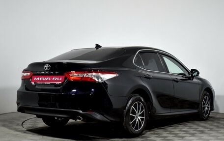 Toyota Camry, 2020 год, 1 950 000 рублей, 5 фотография