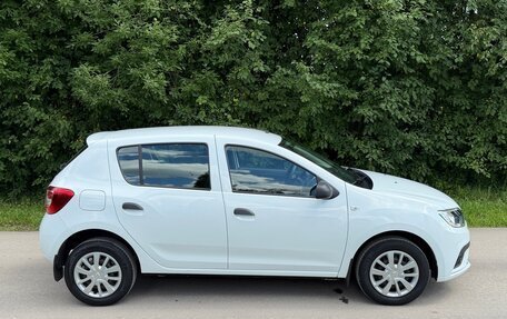 Renault Sandero II рестайлинг, 2019 год, 990 000 рублей, 4 фотография