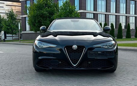 Alfa Romeo Giulia II, 2019 год, 1 750 000 рублей, 3 фотография
